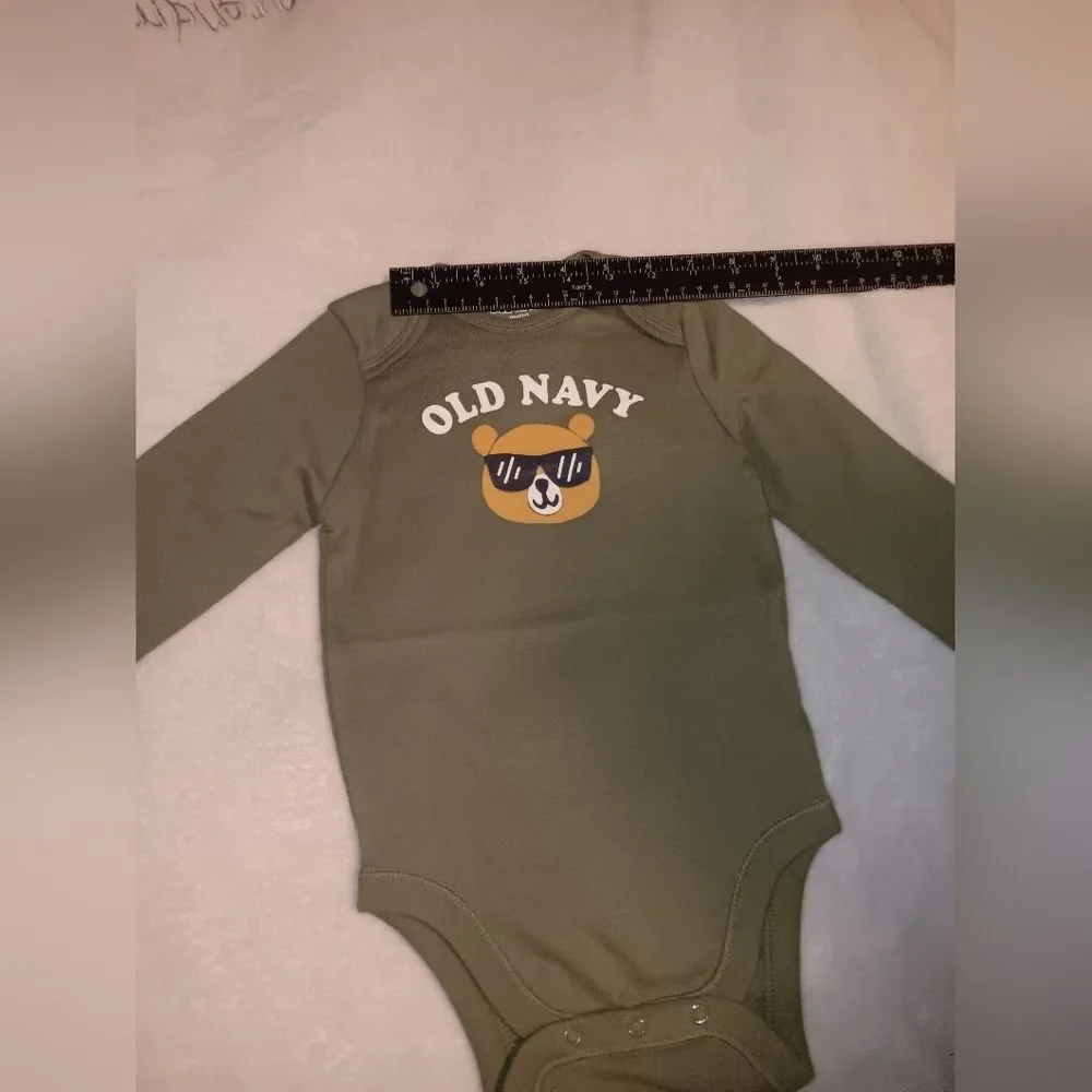 Old Navy Long-Sleeve Logo Graphic Taupe Bodysuit Baby 18-24M NWT